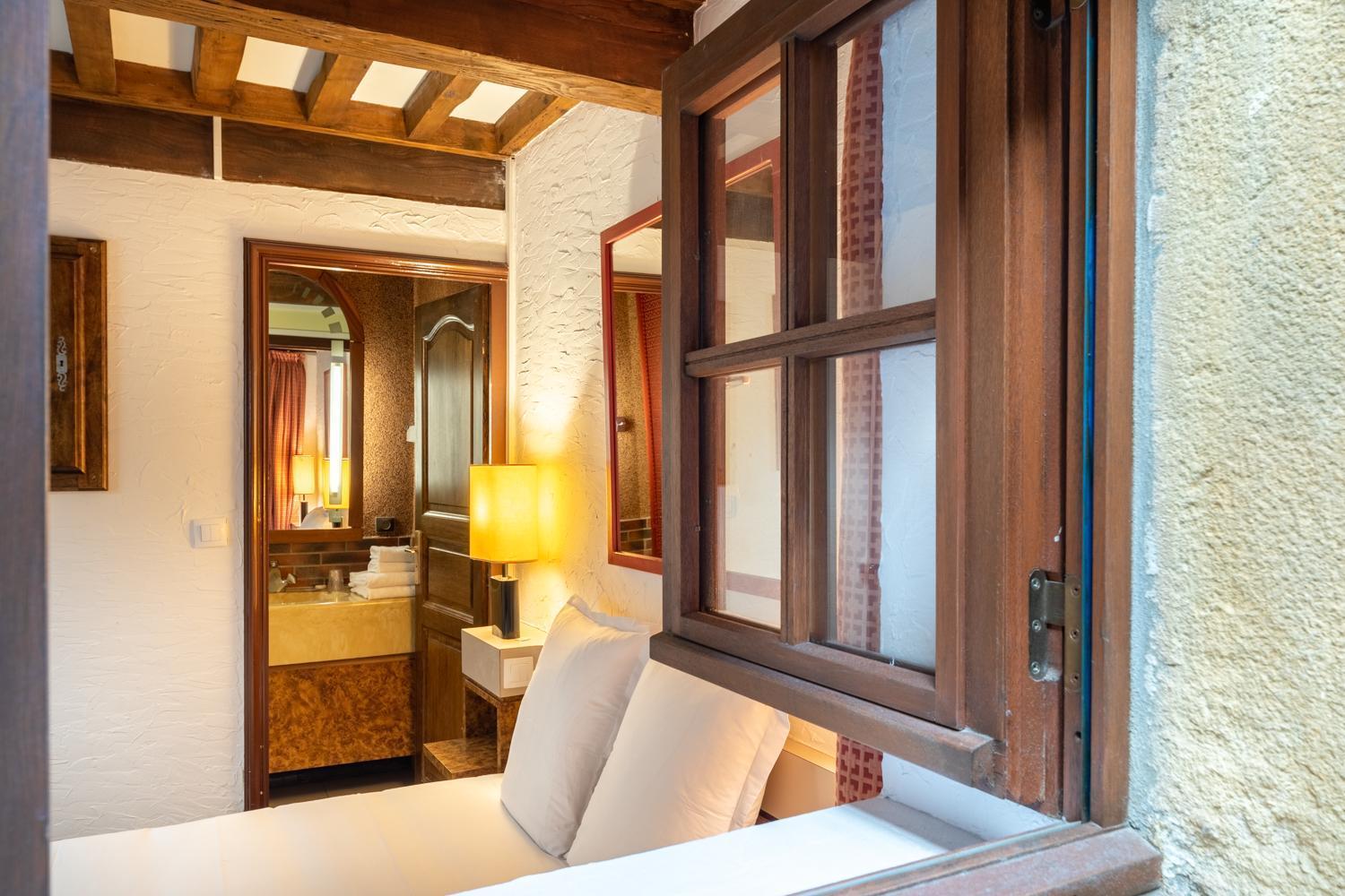 Bed and Breakfast Aux Prisons De Montagny Montagny  Экстерьер фото