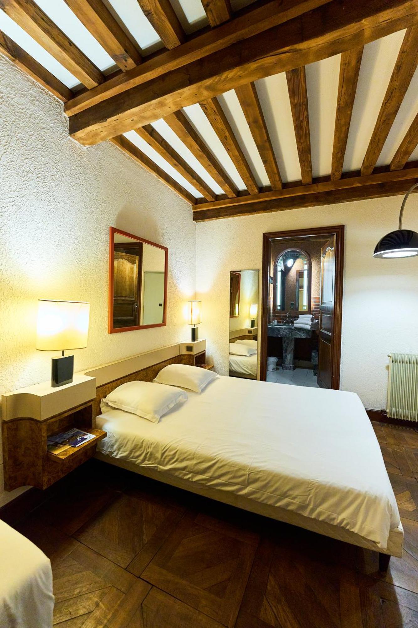 Bed and Breakfast Aux Prisons De Montagny Montagny  Экстерьер фото
