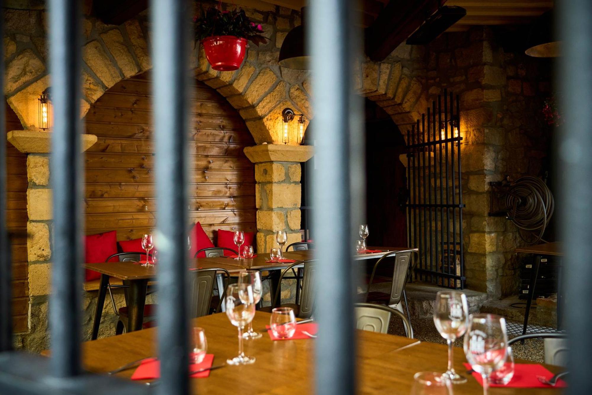 Bed and Breakfast Aux Prisons De Montagny Montagny  Экстерьер фото