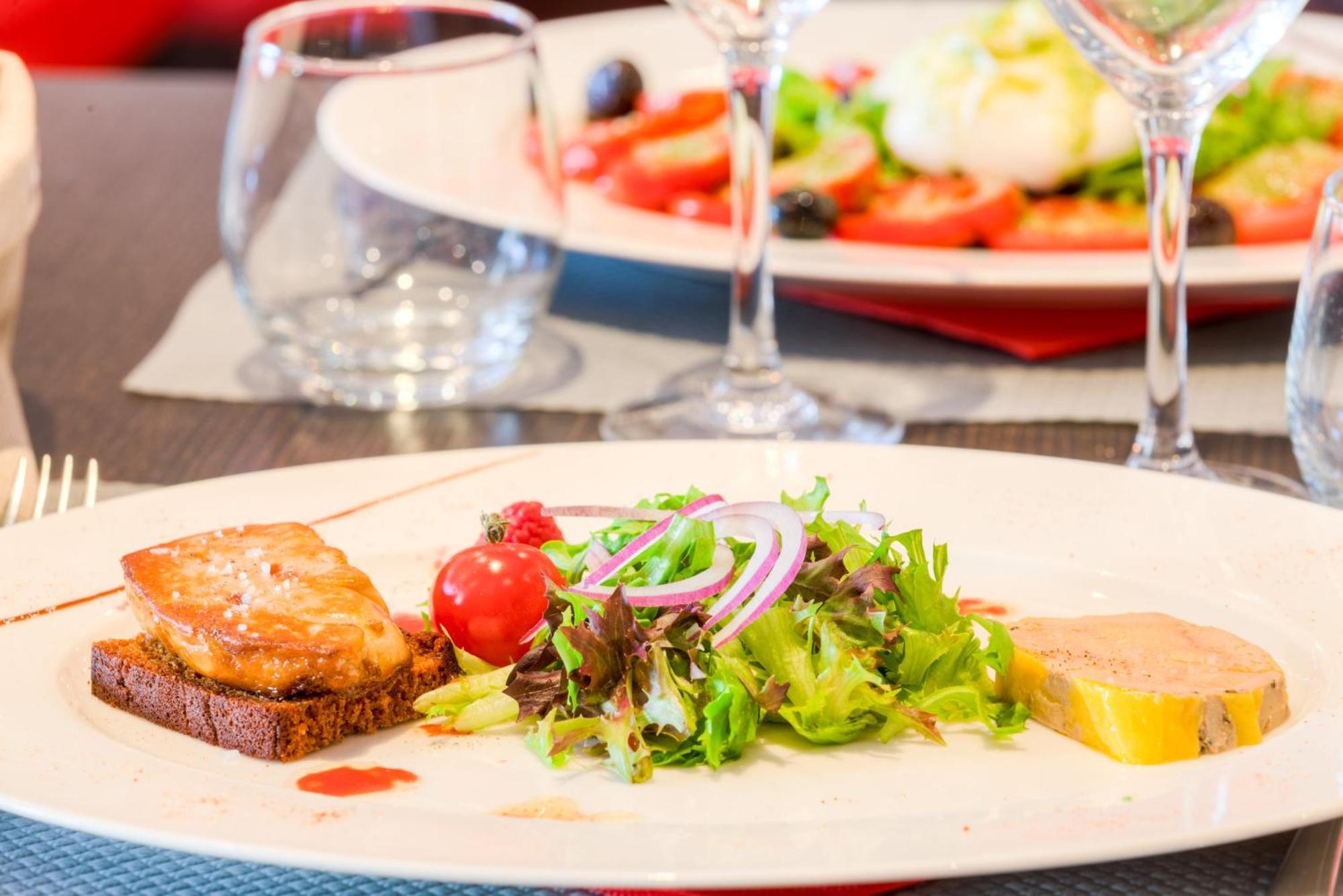 Bed and Breakfast Aux Prisons De Montagny Montagny  Экстерьер фото