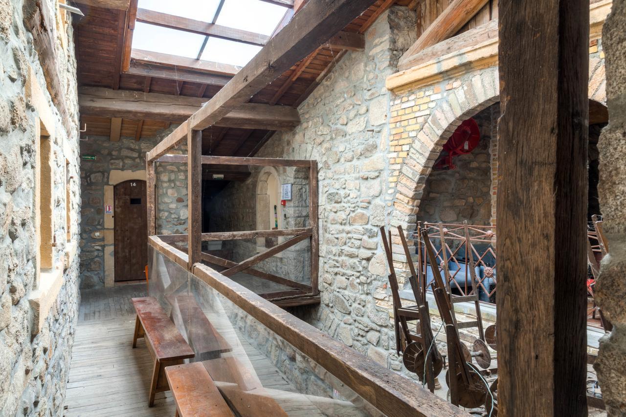 Bed and Breakfast Aux Prisons De Montagny Montagny  Экстерьер фото