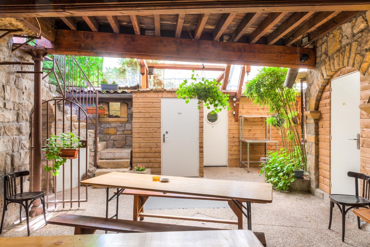 Bed and Breakfast Aux Prisons De Montagny Montagny  Экстерьер фото