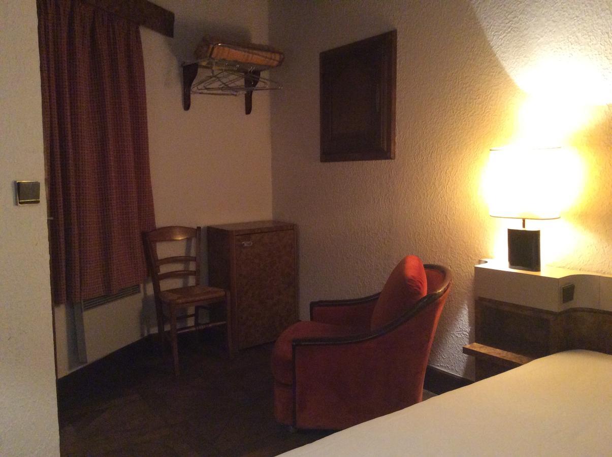 Bed and Breakfast Aux Prisons De Montagny Montagny  Экстерьер фото