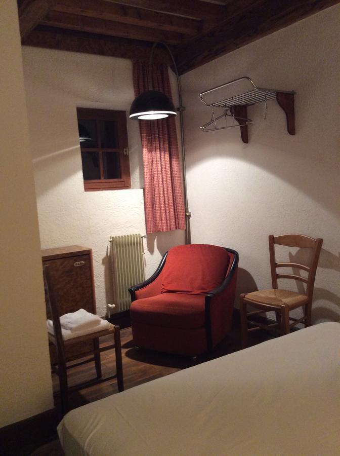 Bed and Breakfast Aux Prisons De Montagny Montagny  Экстерьер фото