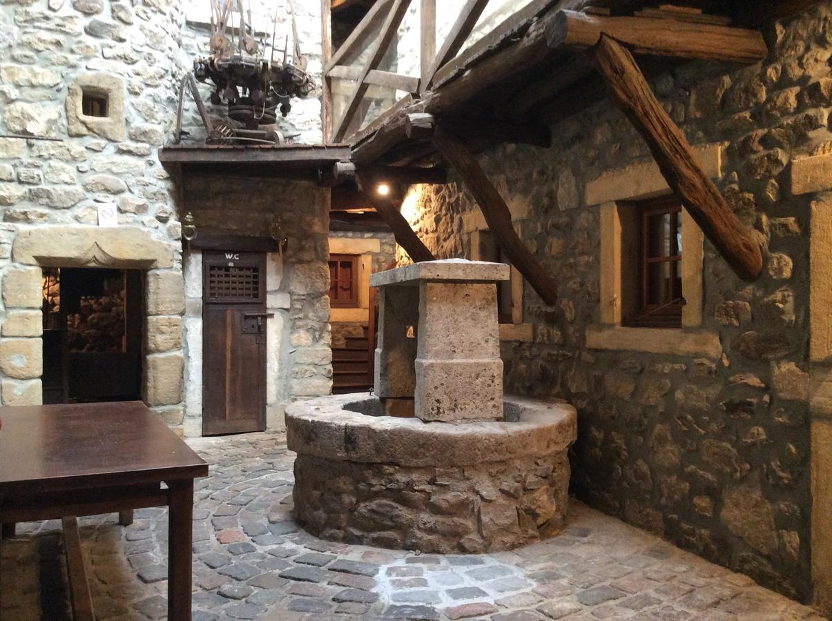 Bed and Breakfast Aux Prisons De Montagny Montagny  Экстерьер фото